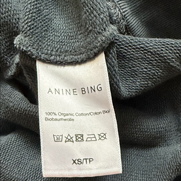 Anime Bing graphic sweatshirt - Picture 3 of 7